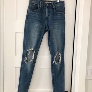 Levi 721 High Rise Skinny Blue Jeans